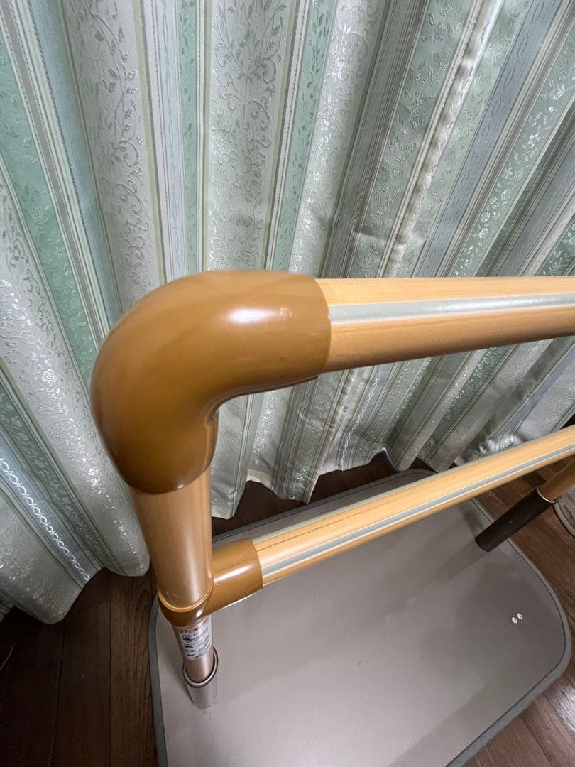 【介護用 中古】置き型手すり たっちあっぷ　CKA-04