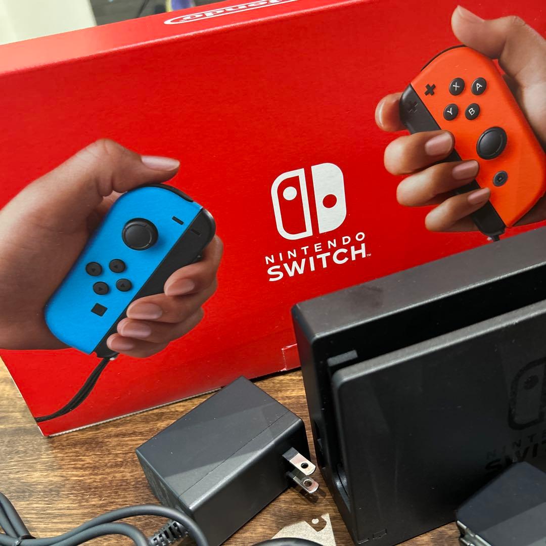 Nintendo Switch 本体 赤/青/黄/緑