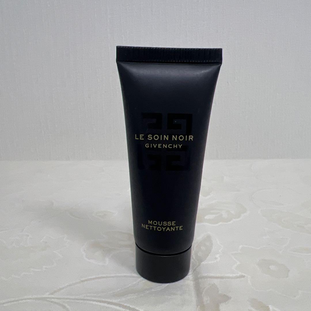 【新品】ジバンシー ソワンノワール スペシャル5点セット　28,000円相当