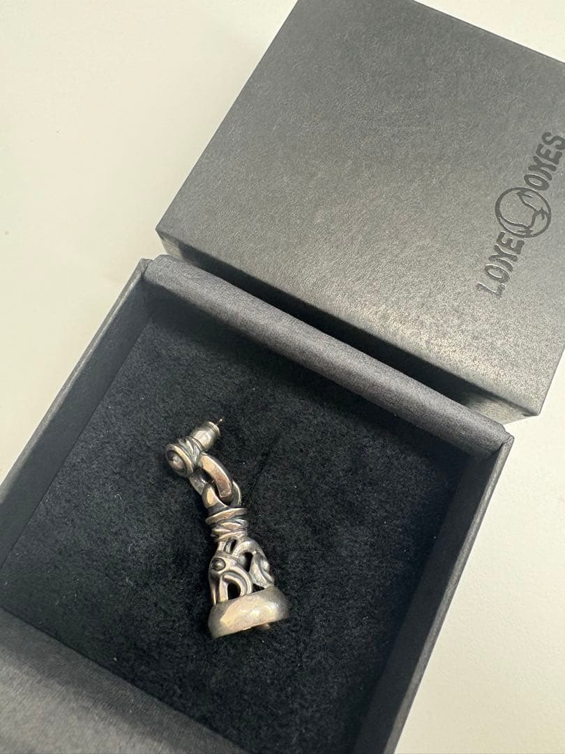 ロンワンズ LONE ONES ドーヴベル イヤリング M ピアス