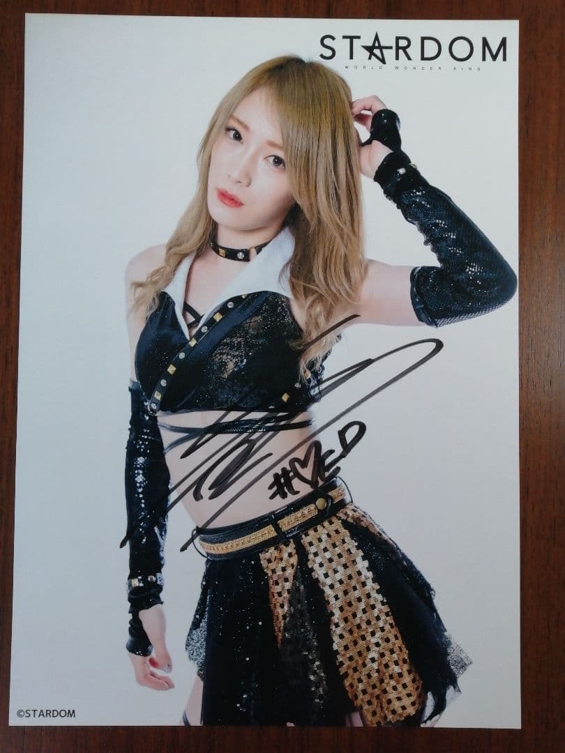 値下げしました】STARDOM スターダム 鹿島沙希 ポートレート 直筆
