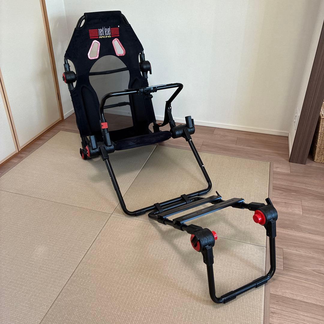 Next Level Racing F-GT Lite 折りたたみコックピット