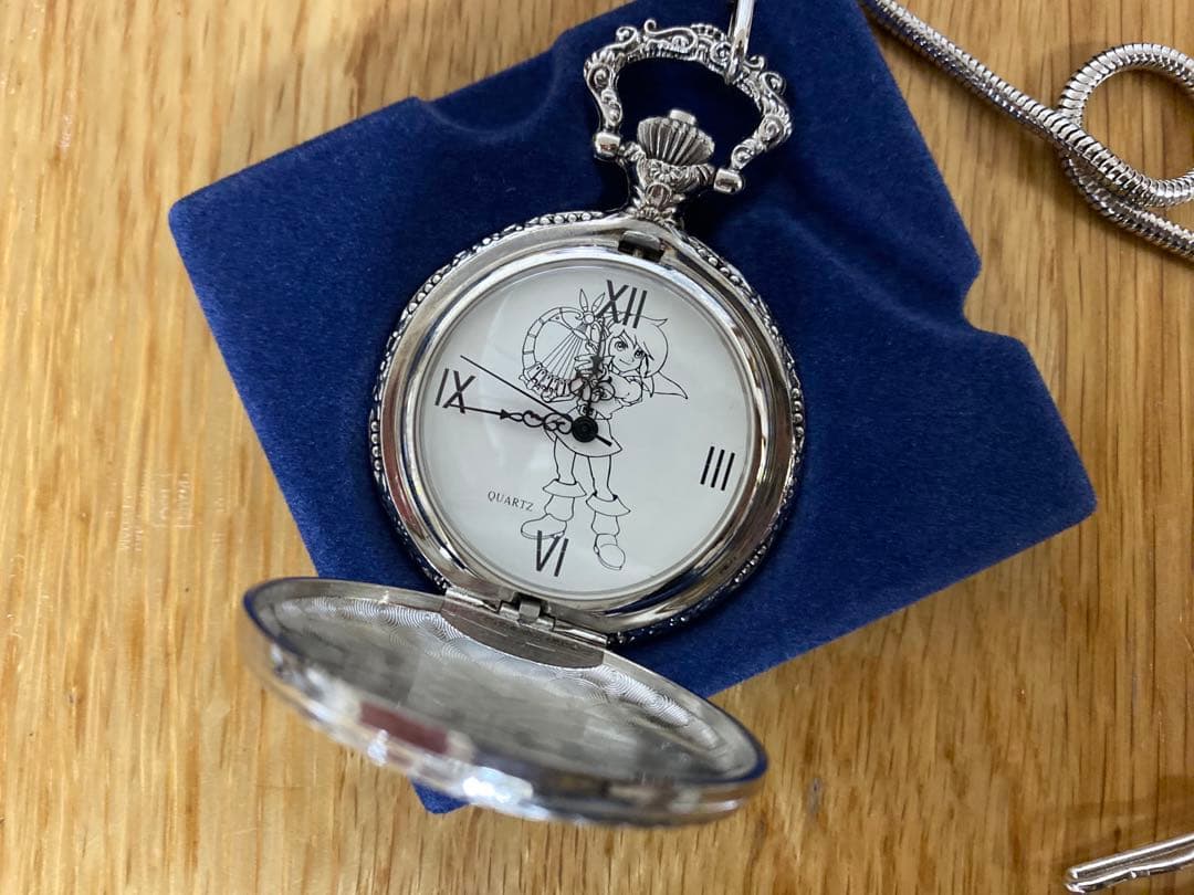 希少】『ゼルダの伝説ふしぎの木の実』の 懐中時計