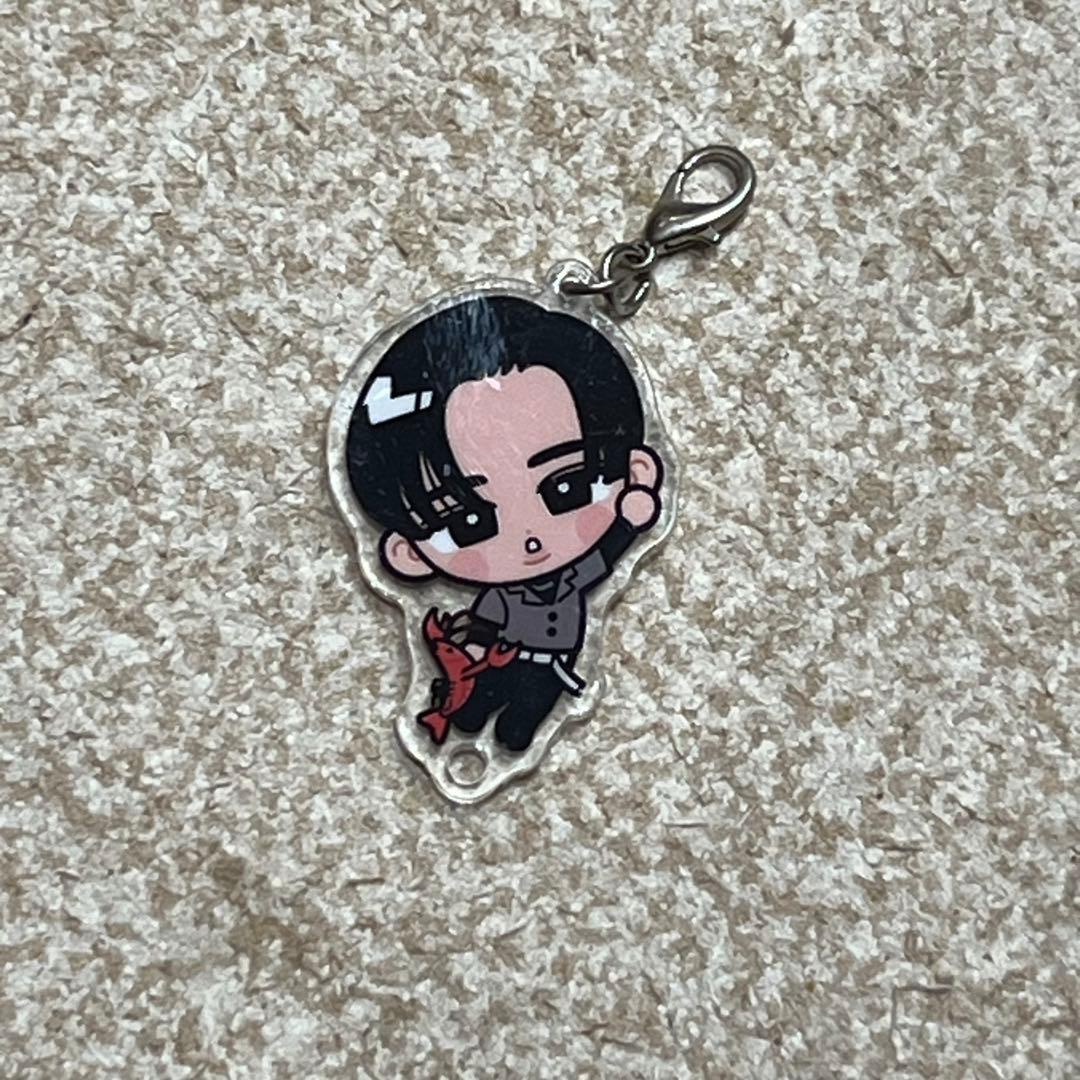 すのチル ぶら下がりアクキー 目黒蓮 - メルカリ