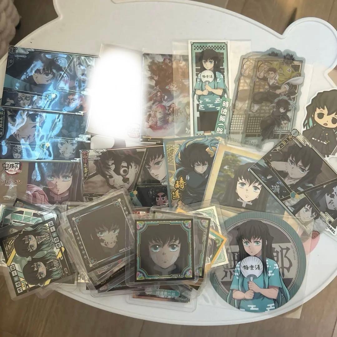 鬼滅の刃無限城編猗窩座再来時透無一郎グッズまとめ売り缶バッジキンホルダー