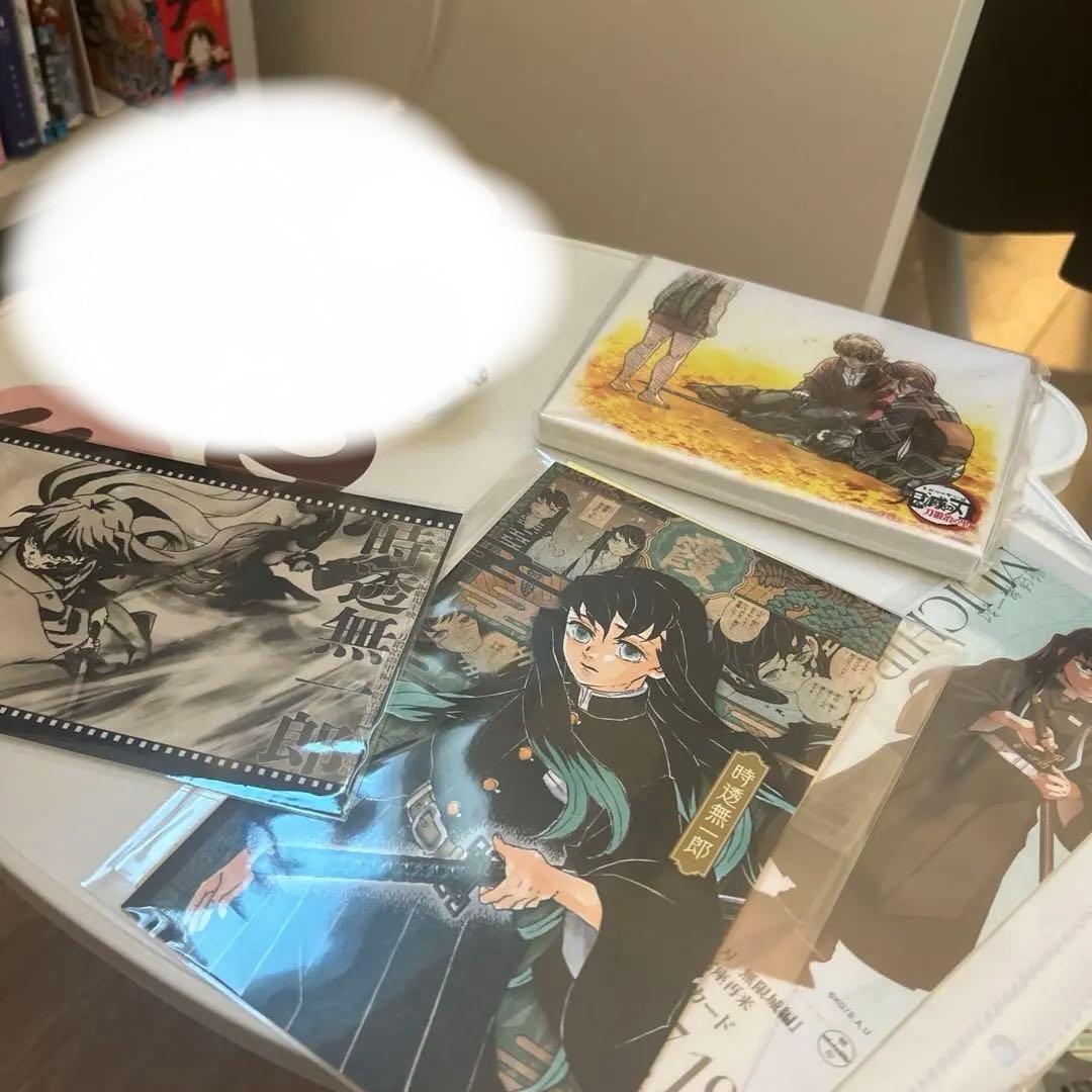 鬼滅の刃無限城編猗窩座再来時透無一郎グッズまとめ売り缶バッジキンホルダー