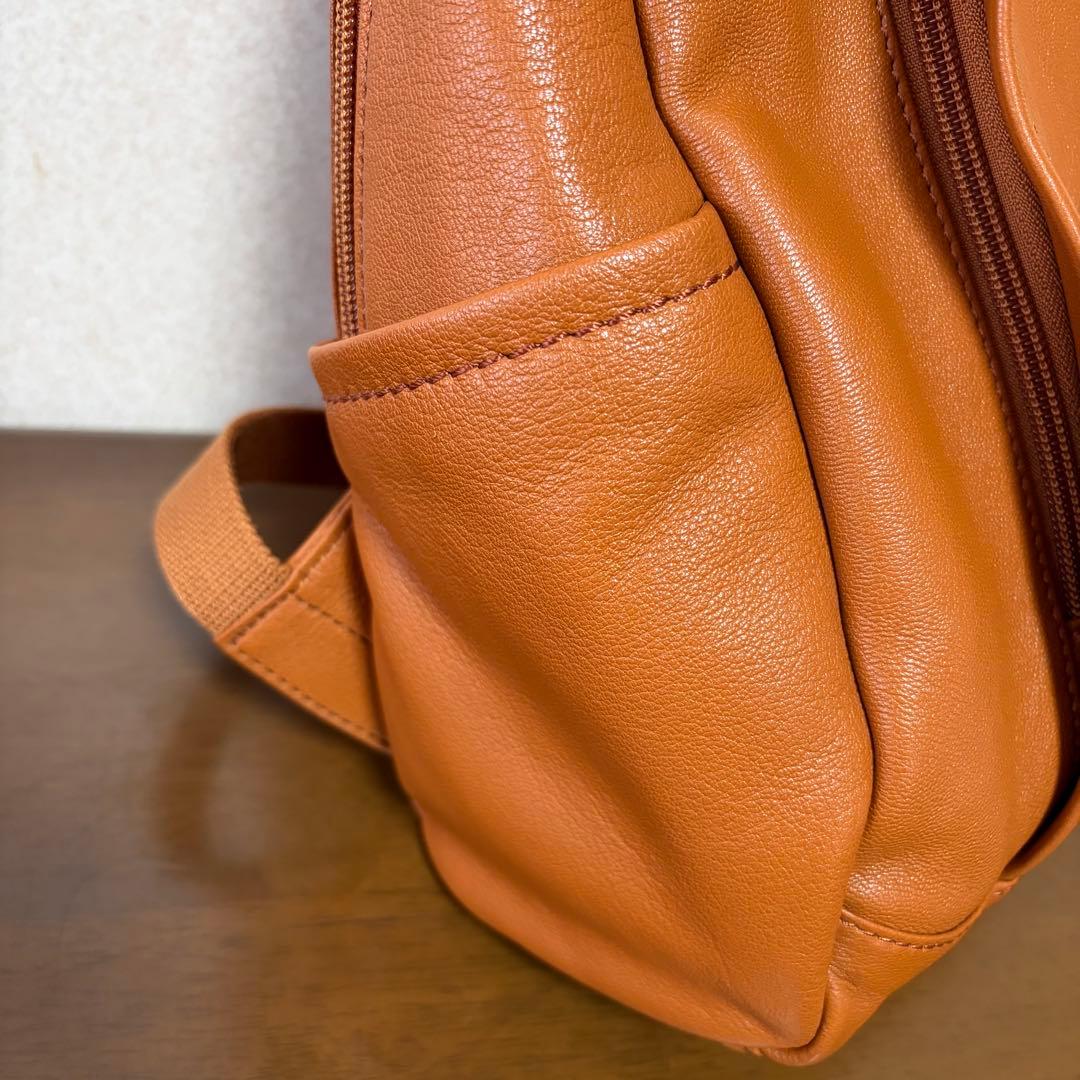 Dacota リュック　ファレル　キャメルカラー　 レザー バックパック