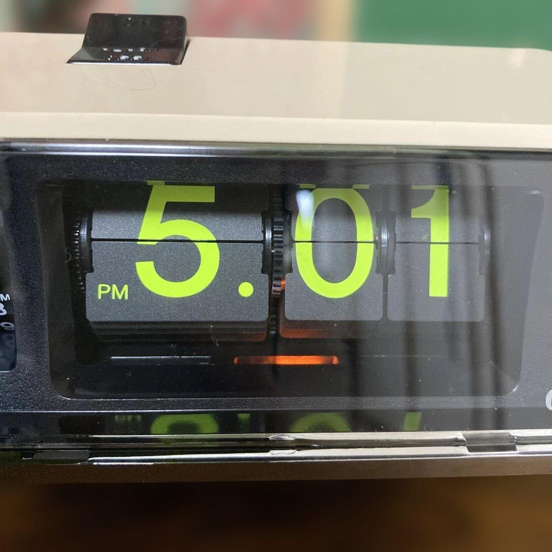 CITIZENパタパタ時計 ハイリーフ・カーチス 茶色　昭和　レトロ　可愛い