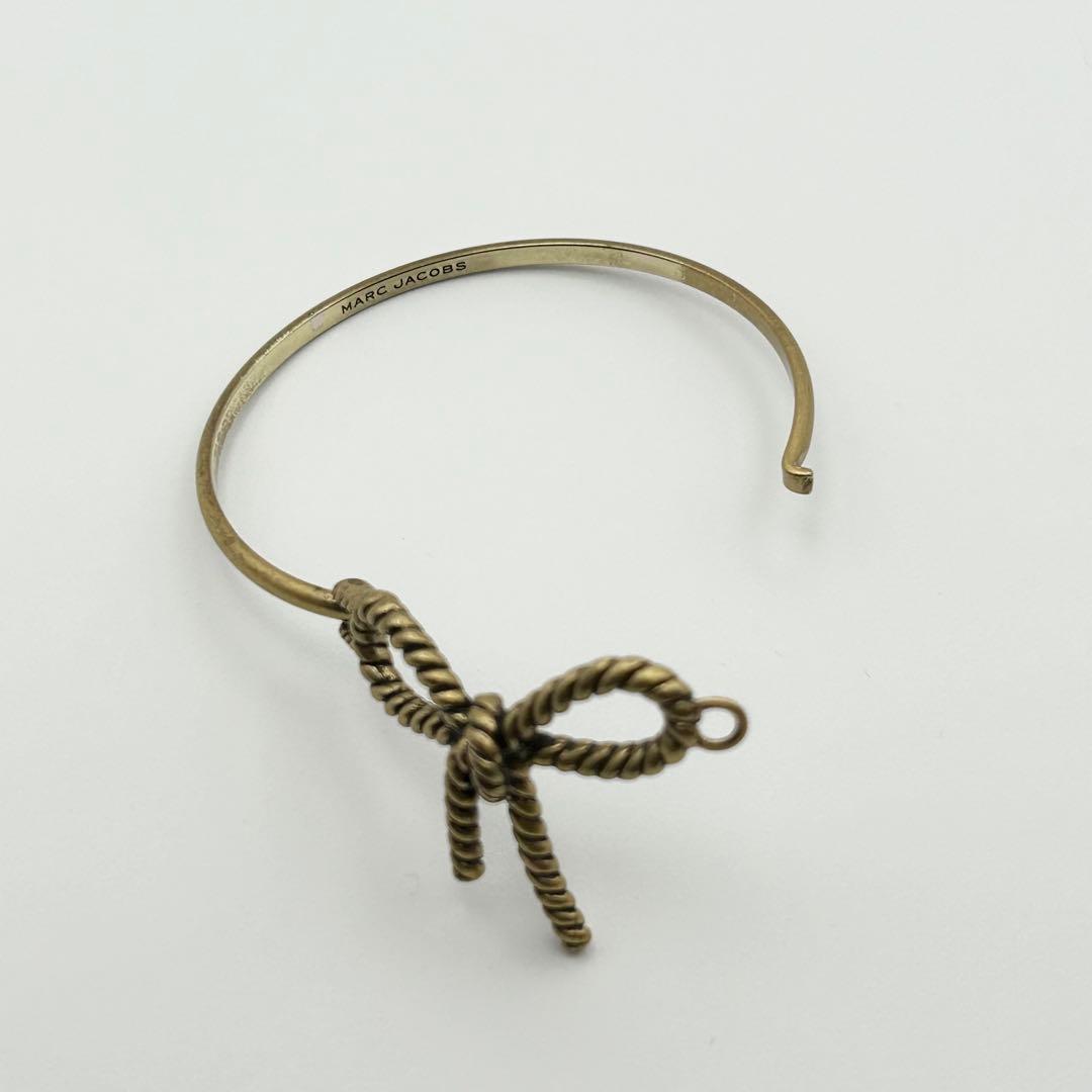 【Aimerさん着用】MARC JACOBS ゴールド リボン　バ ングル