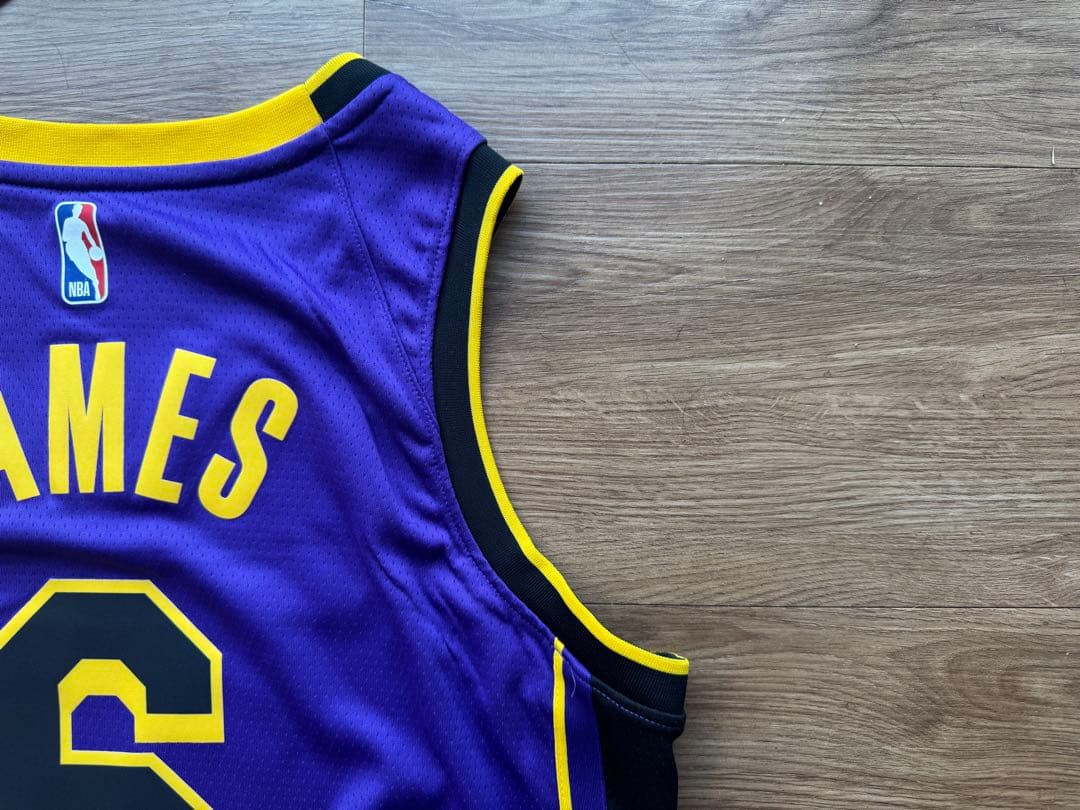 新品 Nike レイカーズ レブロン・ジェームズ NBA ユニフォーム L