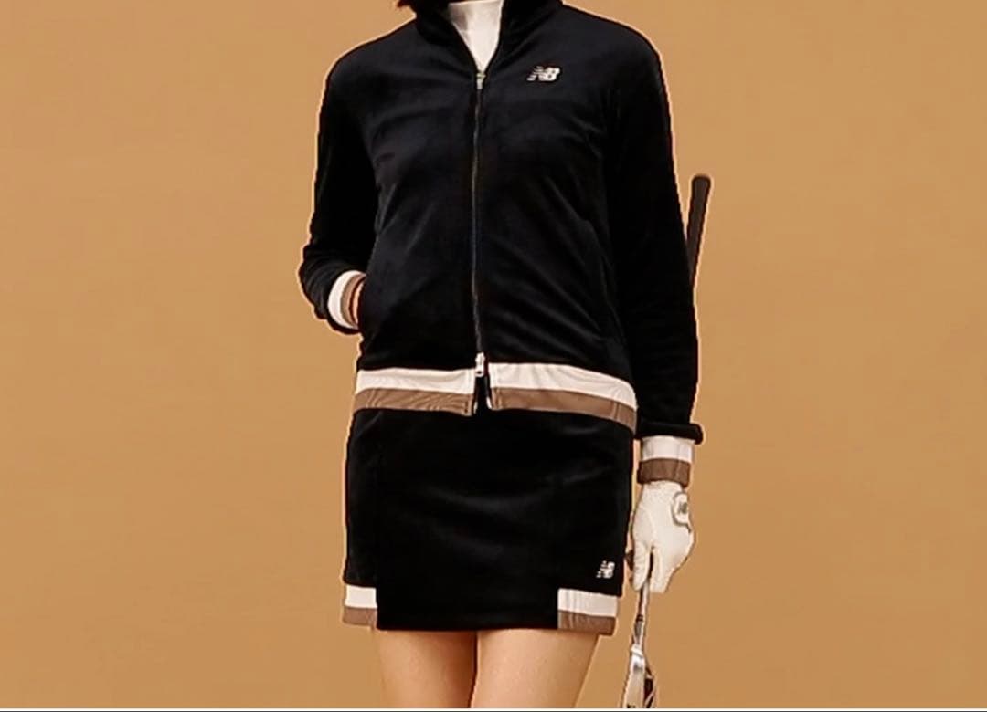 ニューバランスゴルフ　ベロアセットアップ