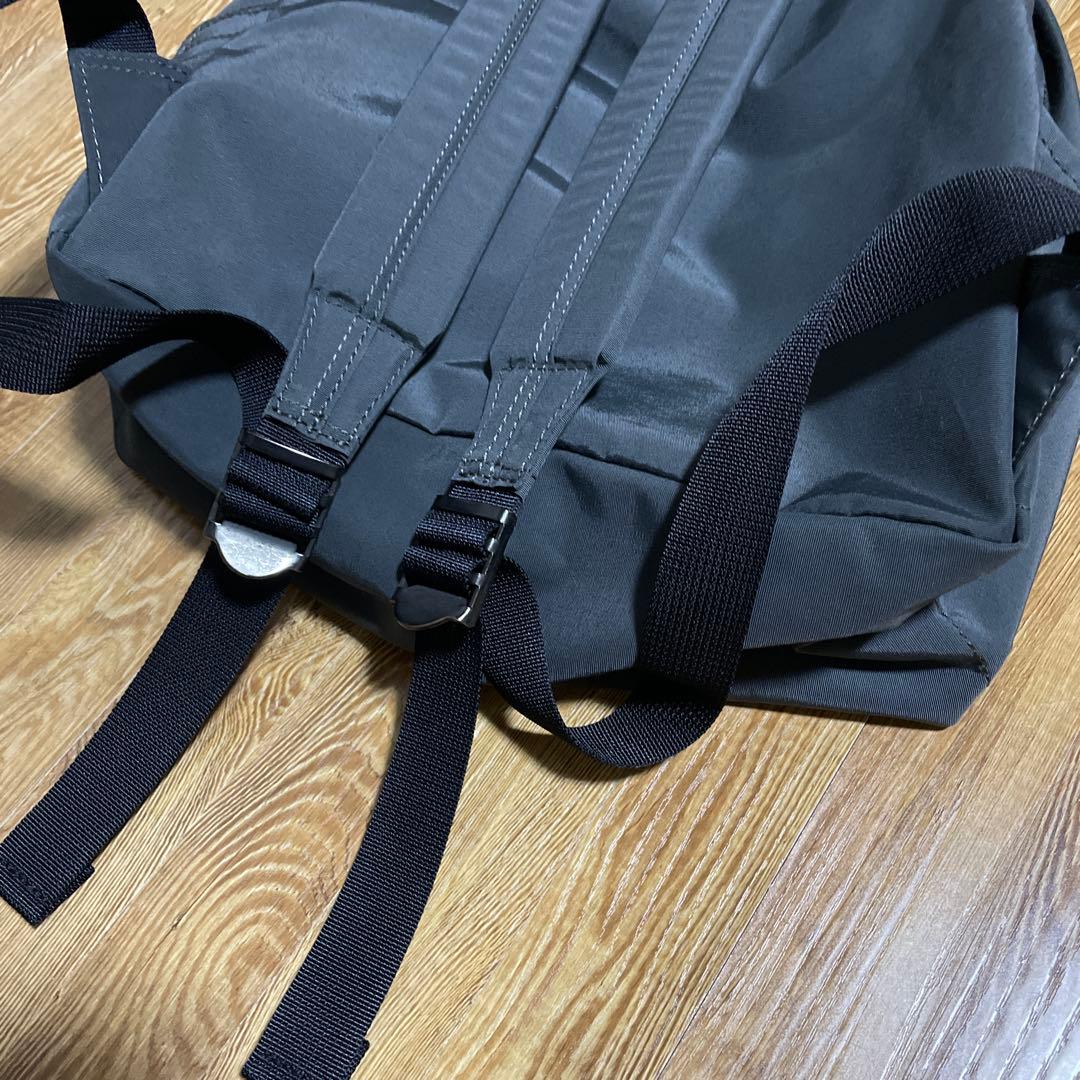 バッグ STANDARD SUPPLY NEW TINY DAYPACK