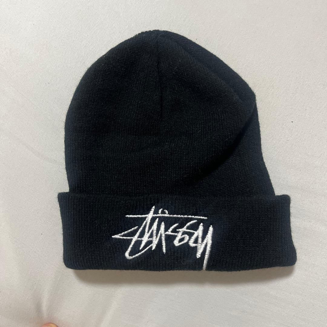 Stussy ロゴ刺繍 ビーニー 黒 - メルカリ
