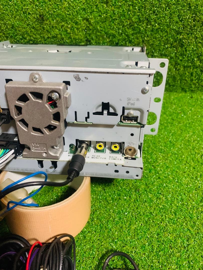 パイオニア AVIC-RZ300 ナビ ワンセグ。地図データ2016年