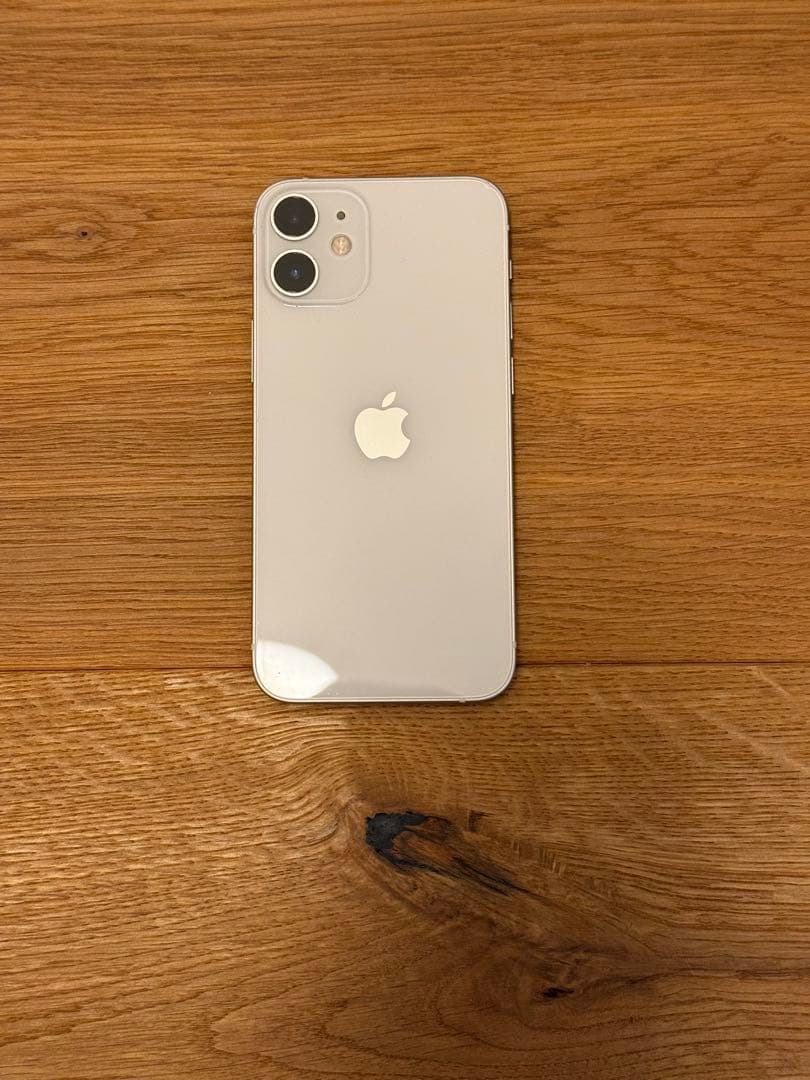 iPhone 12 mini 128GB + ケース + 純正充電ケーブルiPhone 12 mini