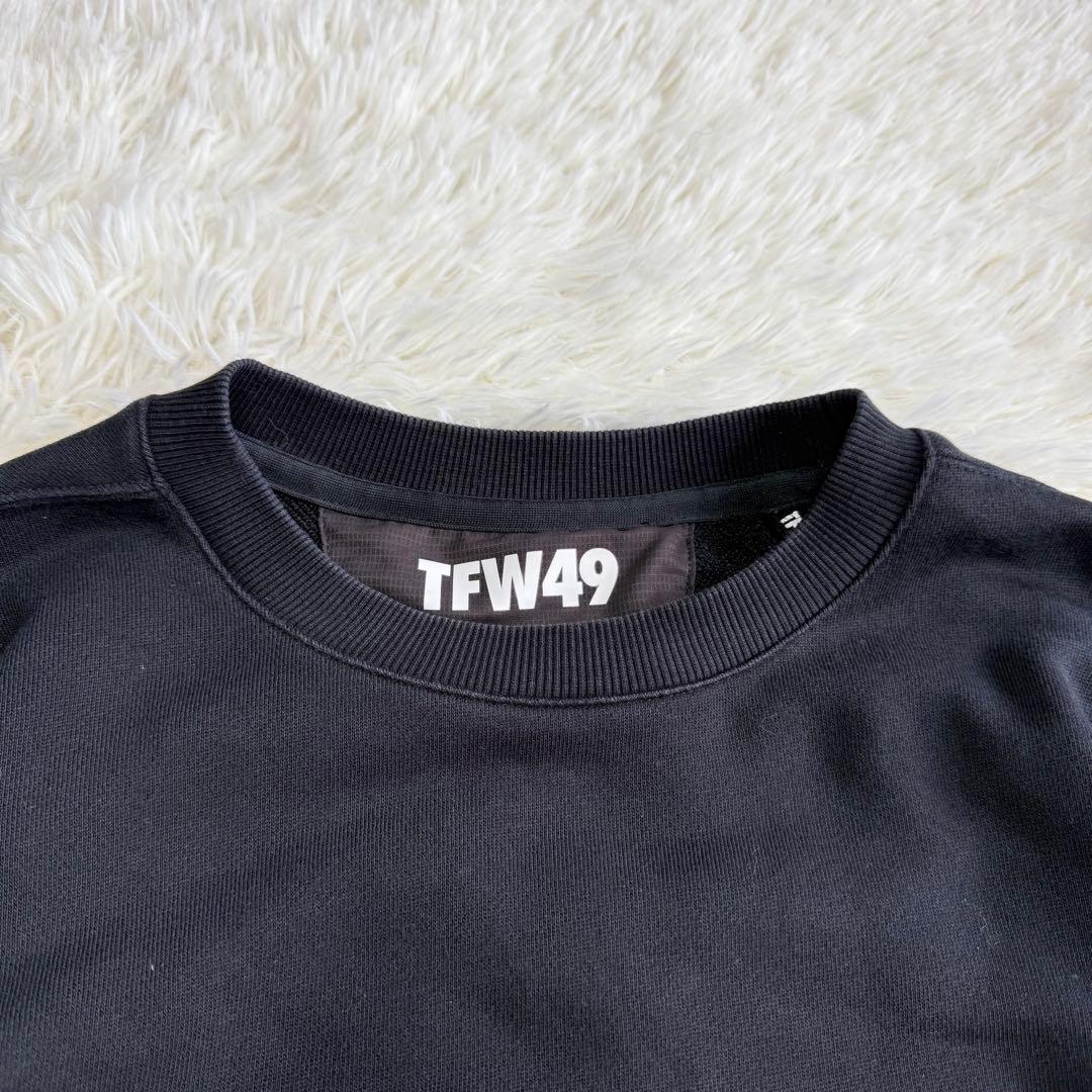 【tfw49】美品 トレーナー ワッペン ブラック 2サイズ メンズ