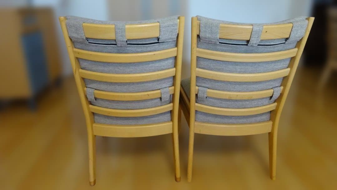 4.ソファのような座り心地(ニトリ C-27肘付き2脚+肘なし２脚）4脚セット