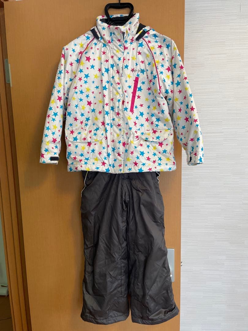 子ども用　スキーウェア　2セット　130&140 おまけ手袋3セット&パンツ