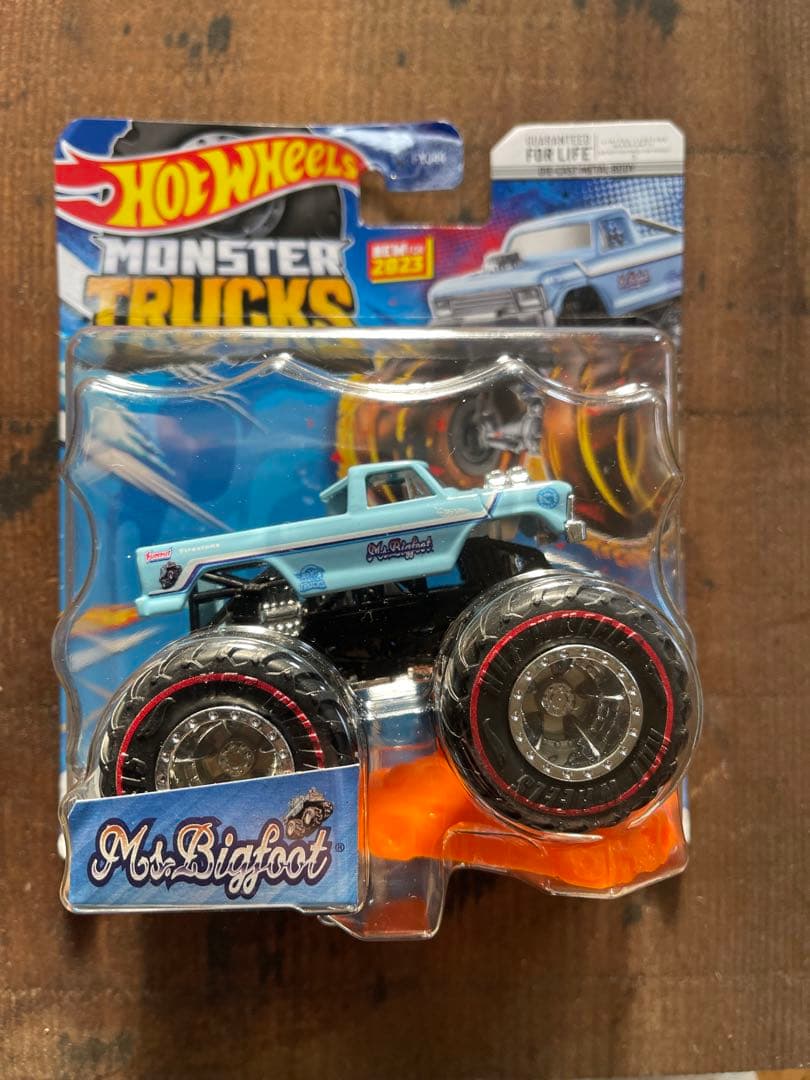 最終金額】トレジャーハント ホットウィール Ms.Bigfoot 水色 - メルカリ