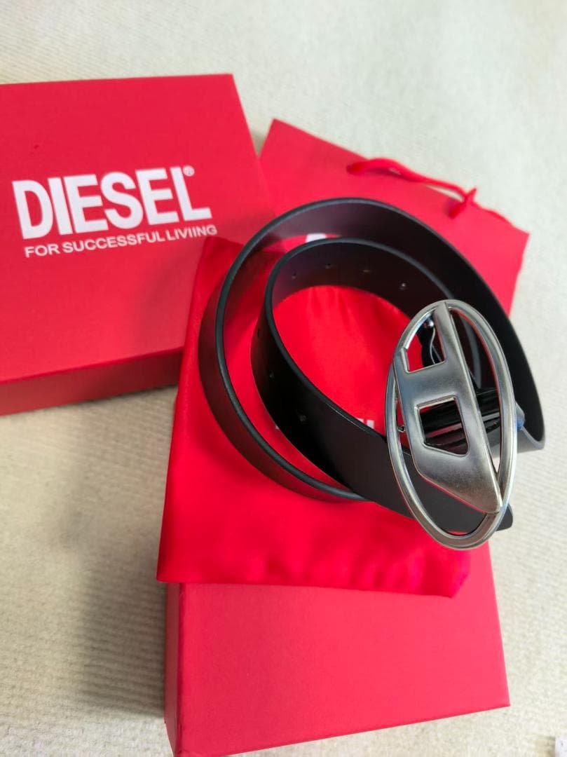 DIESEL ブラック ベルト 専用袋・箱付き