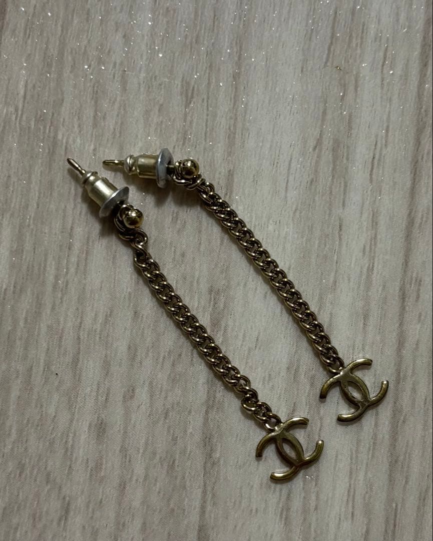 《専用》CHANEL ゴールドチェーンピアス