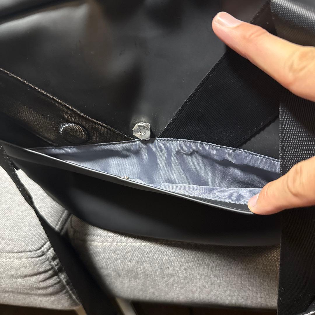 Y-Tag ブラック ボディバッグ カメラバッグ