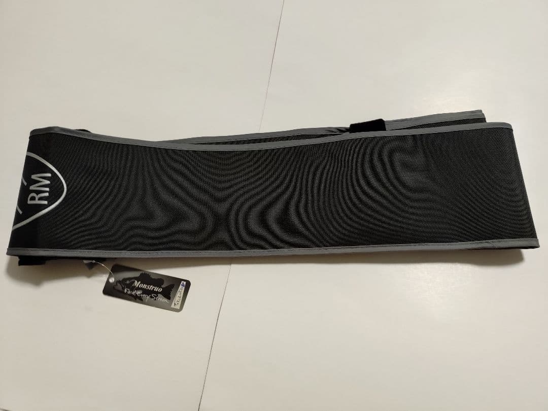 ツララ 「 モンストロ77 」ケース付き ほぼ新品