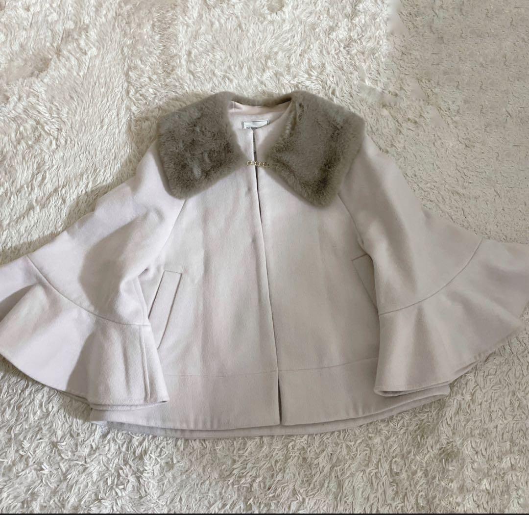 ジャケット・アウター HLT Convertible Faux Fur Tippet Coat