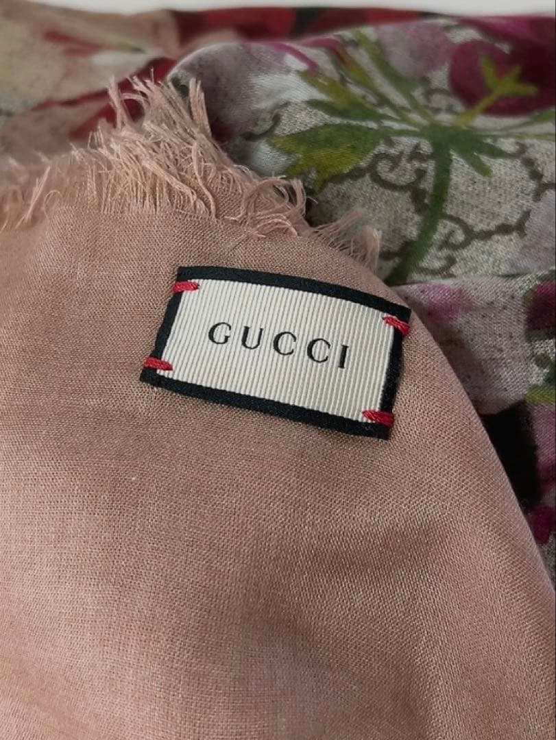 グッチ GUCCI スカーフ 大判 ピンク 花柄 GG 薄手