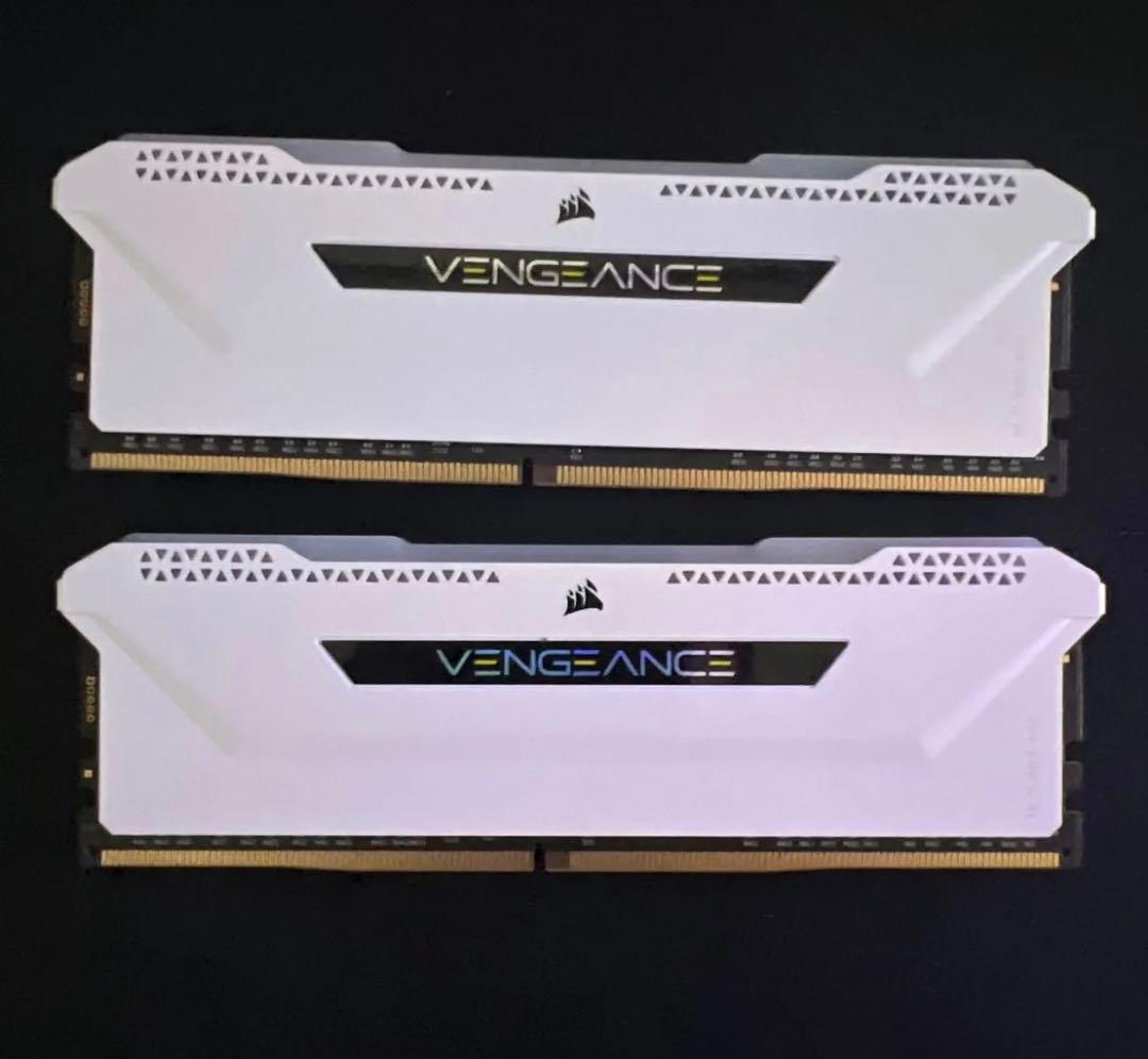 Corsair Vengeance 16GB DDR4 3200MHz ホワイト