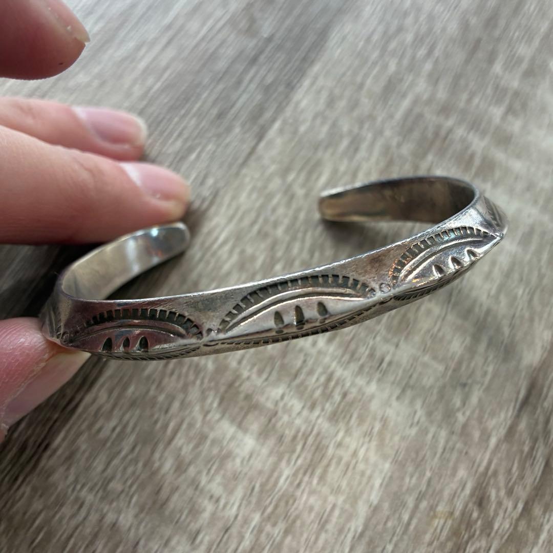 ラリースミス　バングル