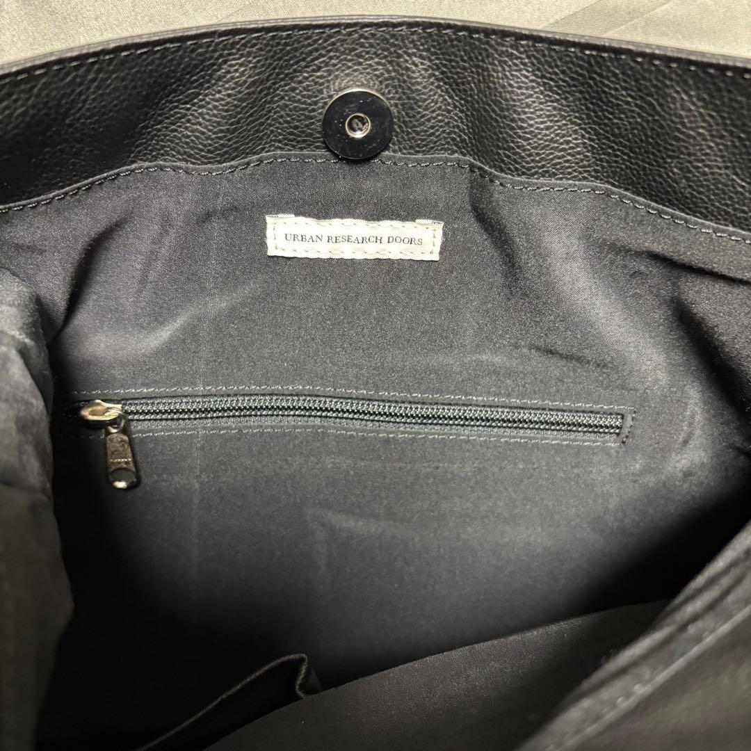 新品タグ付　アーバンリサーチドアーズ　MILLEDNAPPAレザーショルダー