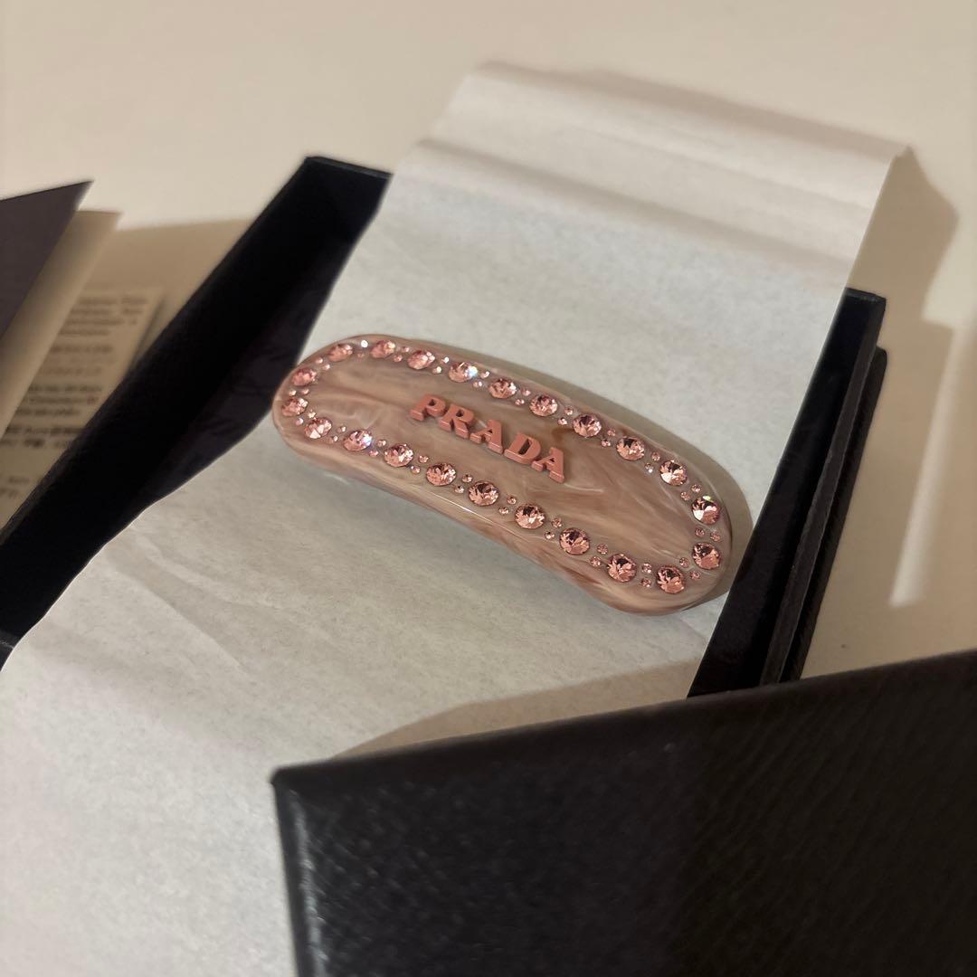 確実正規品プラダヘアピン