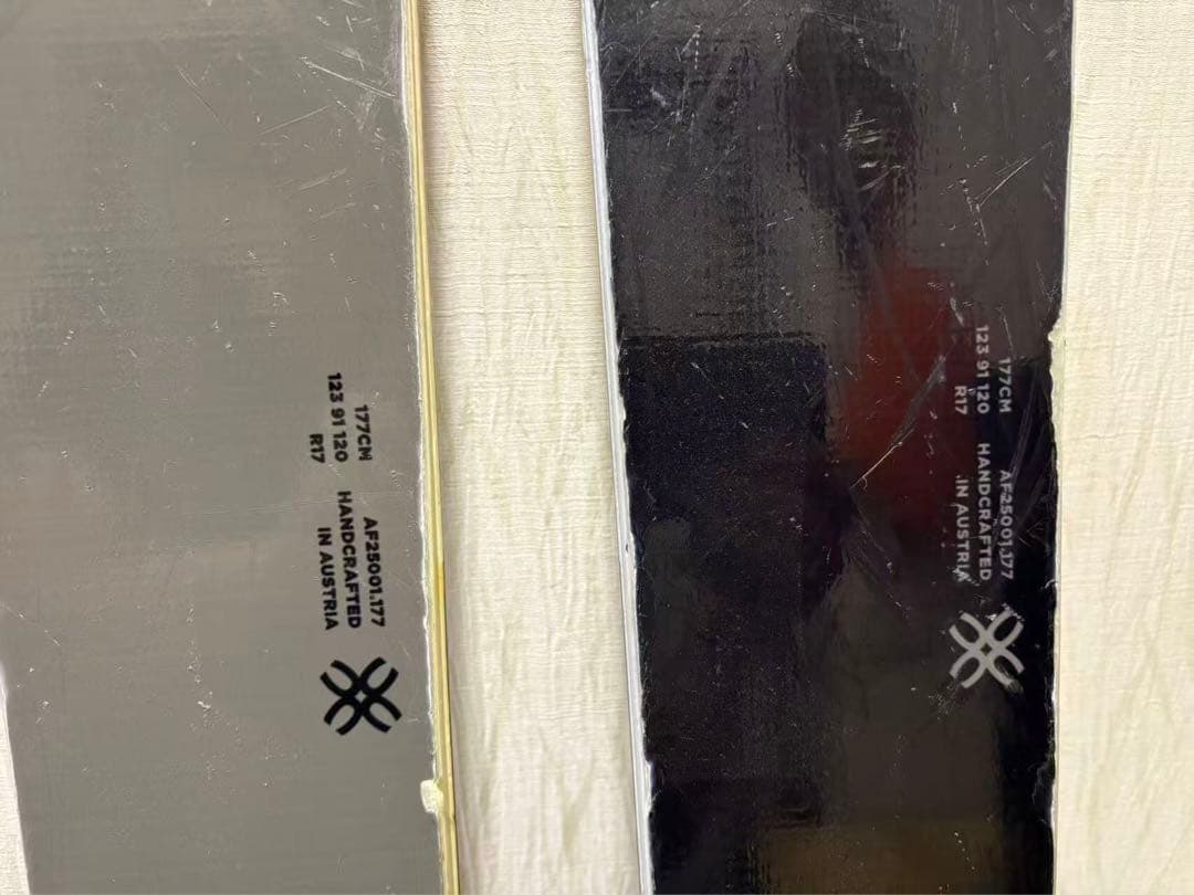 AUGMENTスキー板　ATOMICポール