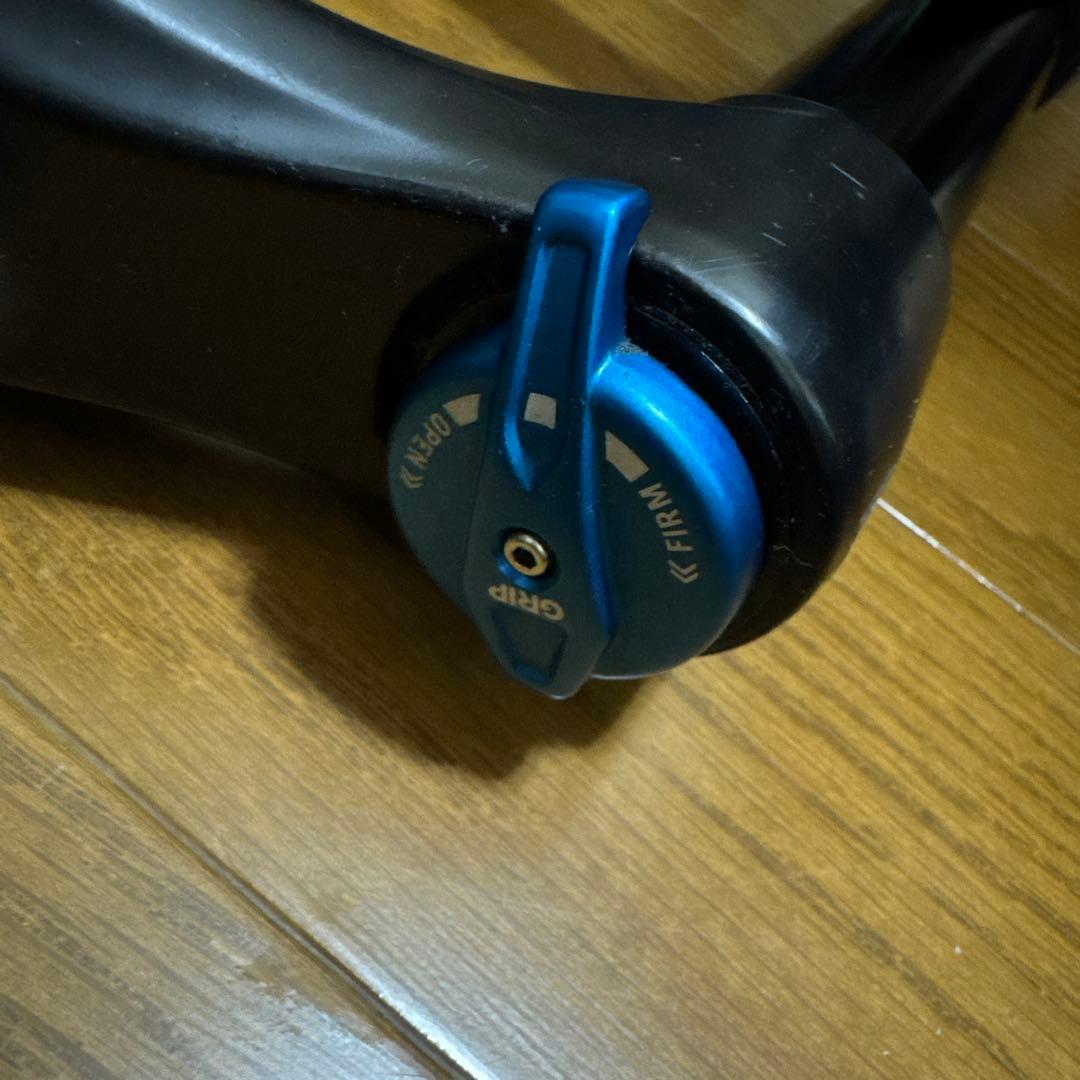 FOX 36 160mm RYTHEM ジャンク？ - メルカリ