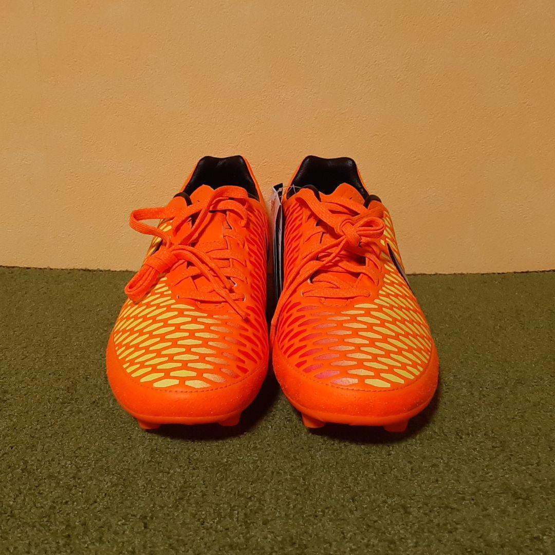 新品 未使用 サッカースパイク ナイキ マジスタ 廃盤 レア HG 26.5cm