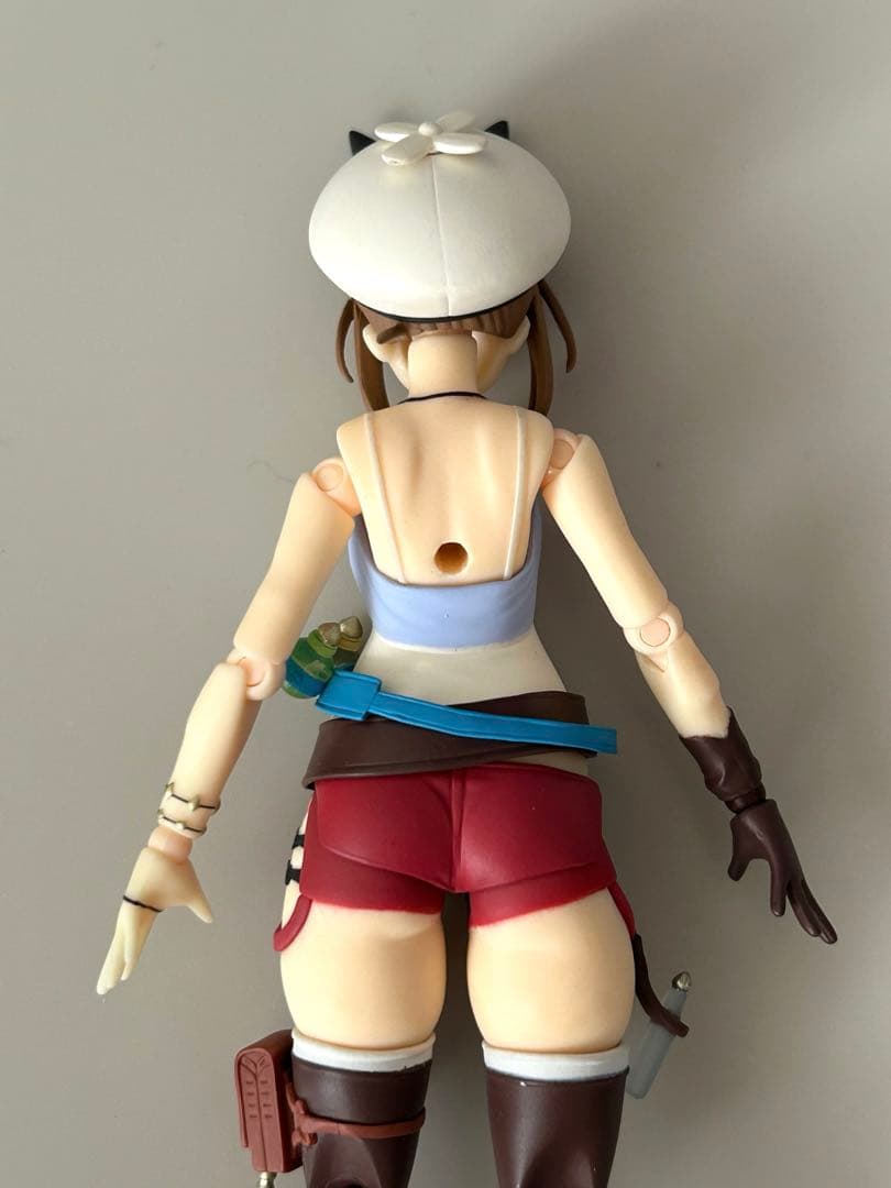 figma ライザリン・シュタウト　※初期不良あり