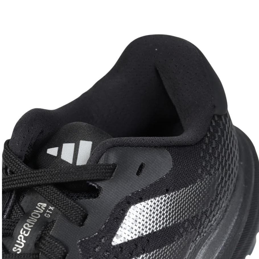 GORE-TEX 28.0cm 新品 adidas SUPERNOVA