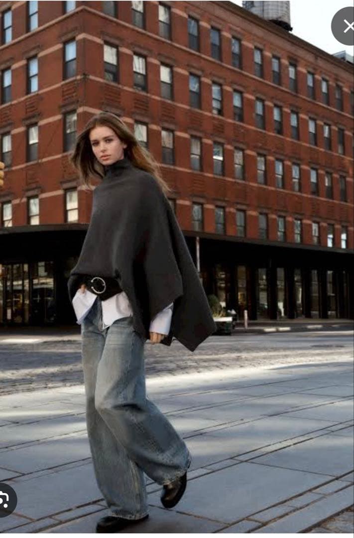 ZARA アシンメトリーニットケープ - メルカリ