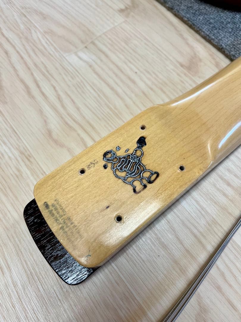 あいこ様専用】SGcrafts Top dog ジャズベース【弦交換セット - メルカリ