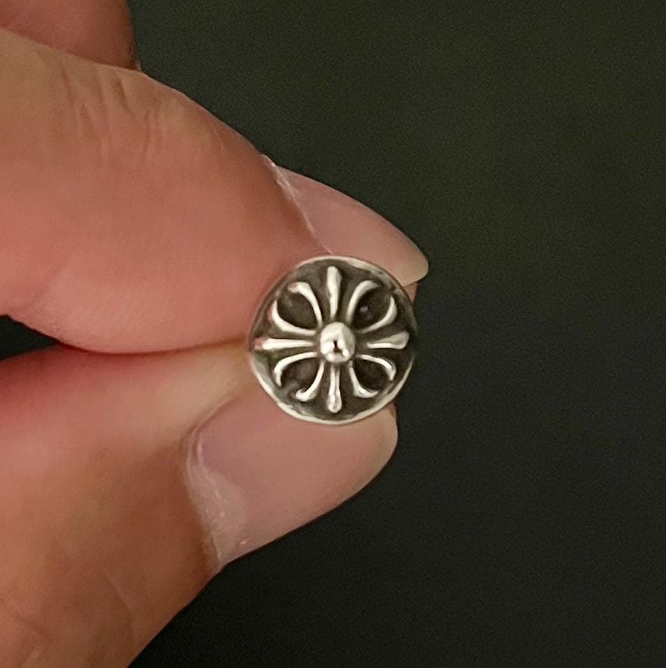 クロムハーツ クロスボール ピアス