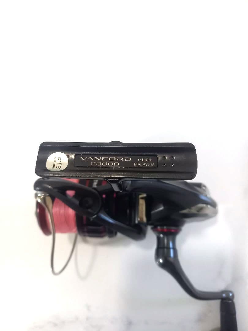 麗威SHIMANO 20ヴァンフォードC3000 スピニングリール