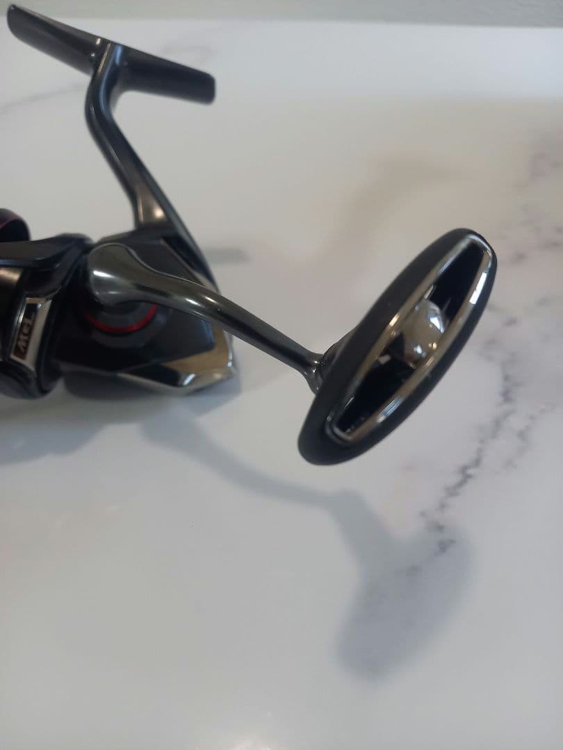 麗威SHIMANO 20ヴァンフォードC3000 スピニングリール