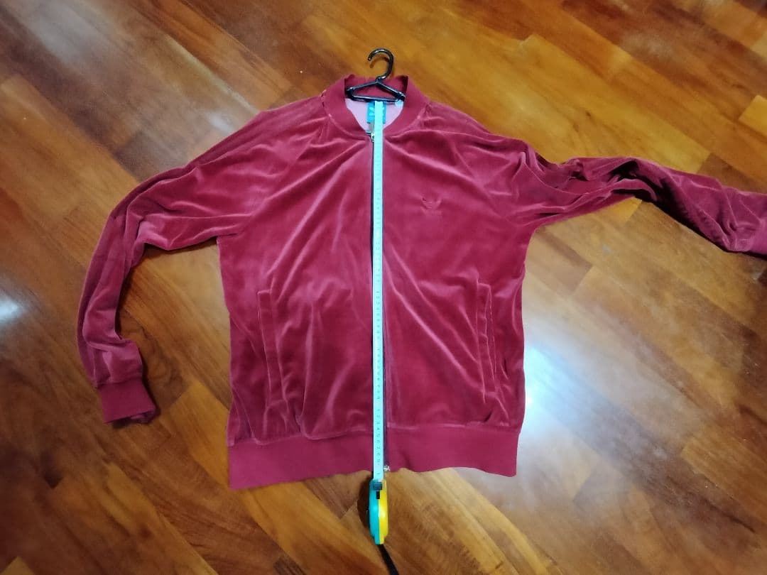 adidas ベルベット　ベロア　 赤 　ワインレッドジャージ