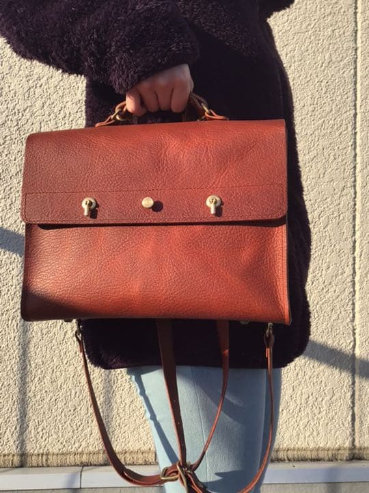 最終価格　リュック　サッチェルバッグ　イタリア　レザー　本革　真鍮　ブラウン