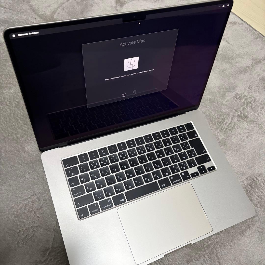 MacBook Air M2 8GB 15インチ 256GBスターライト