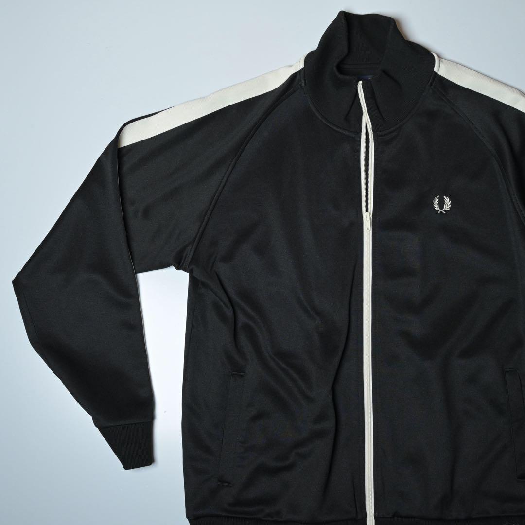 FRED PERRY×BEAMS別注　トラックジャケット　black