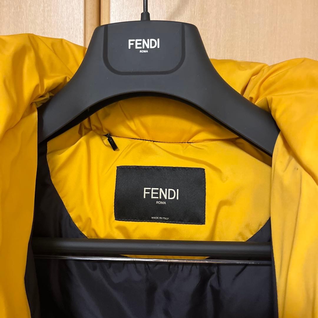 FENDI ダウンジャケット　イエロー　サイズ44