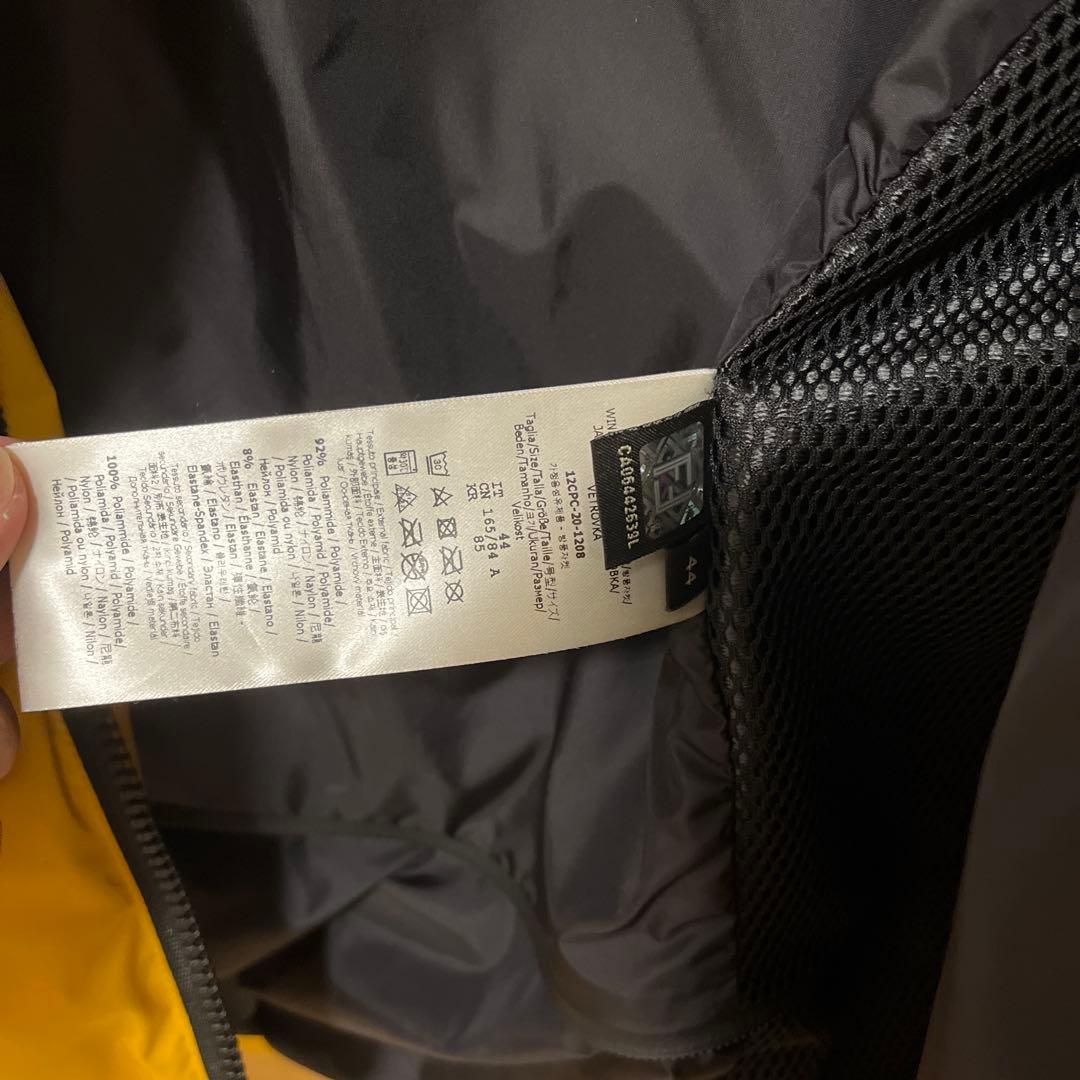 FENDI ダウンジャケット　イエロー　サイズ44