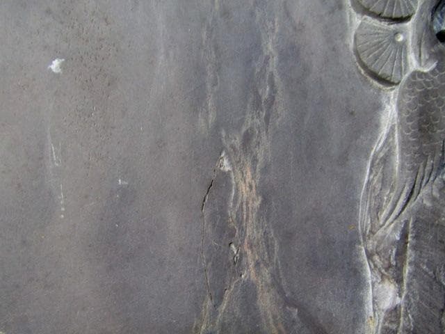 ☆硯　中国古玩　端渓硯　裏に銘有　花に飛鶴図　重さ5,6㎏☆